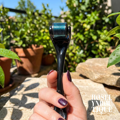 ROSELYNBOUTIQUE 0.25mm Titanium Derma Roller